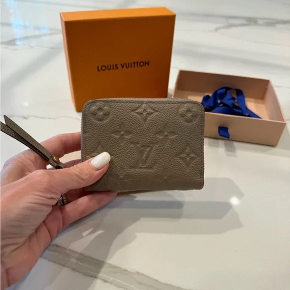 Louis Vuitton Monogram Empreinte Leather Zippy Coin Purse - Tourterelle - Picture 11 of 14